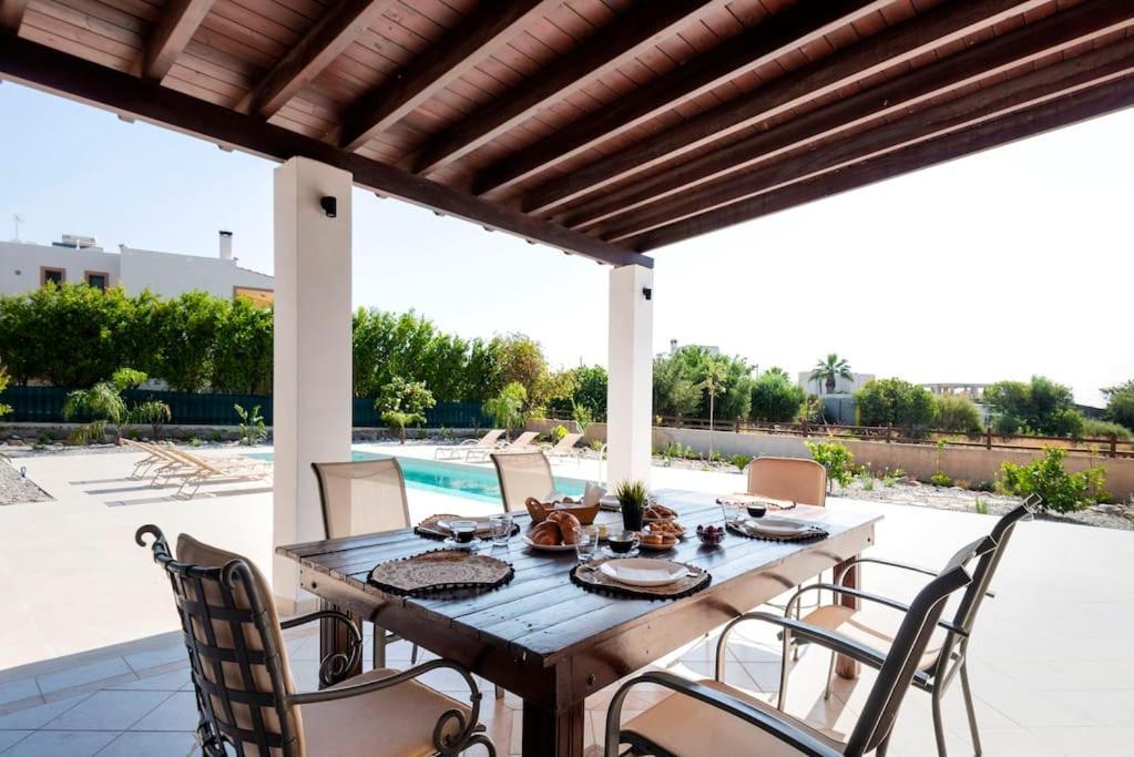 Villa Maribia With Private Pool Gennadi Exterior foto